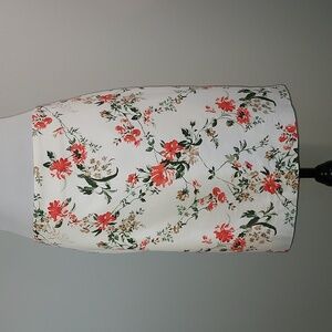 Ann Taylor Factory White Coral Floral Vented Pencil Skirt Size 14P NWOT